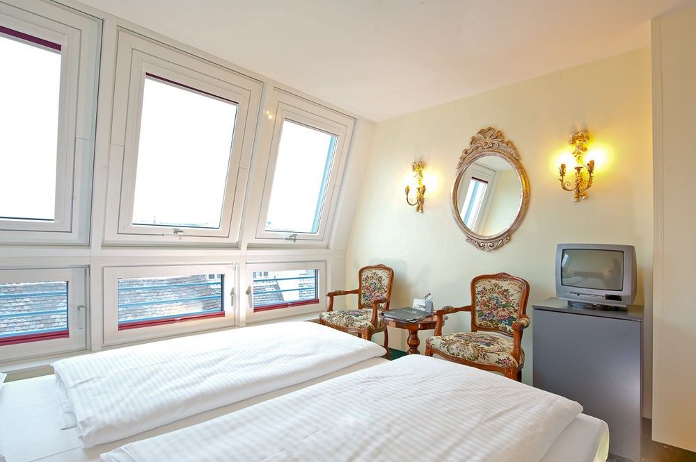 Graben Hotel Vienna Bilik gambar